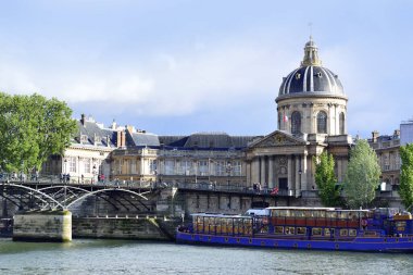 Paris geri dönmek isteyeceğin bir şehir.