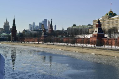 Moskova Kremlin nehire yansıyor