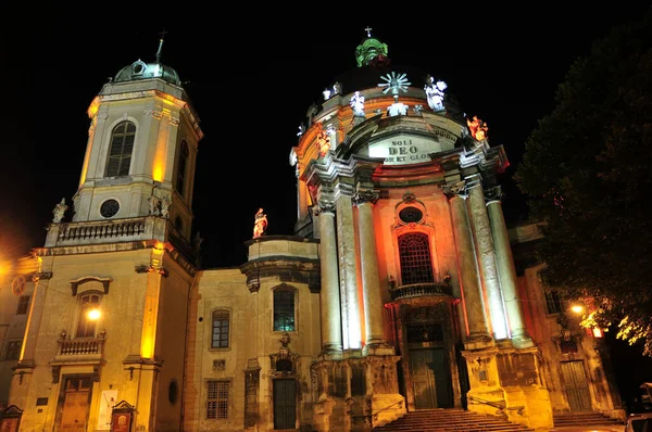 Eski şehir Lviv 'in mimarisi.