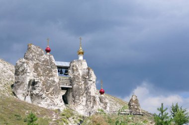 Kostomarovo - Rusya 'daki Ortodoks mağara manastırı
