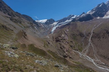 Küçük Buz Çağı 'ndan Moraines Palla Bianca buzulunun önünde