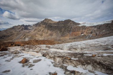 Punta del Lago Bianco ve Gepatschferner seracs Panoraması, Alto Adige, İtalya