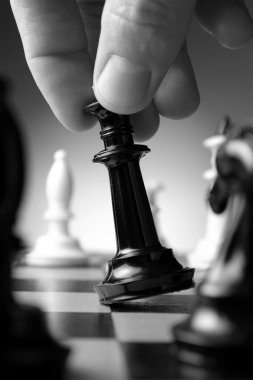 stratejik bir hareket yapma