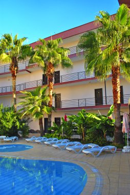 zwembad in een luxeresort