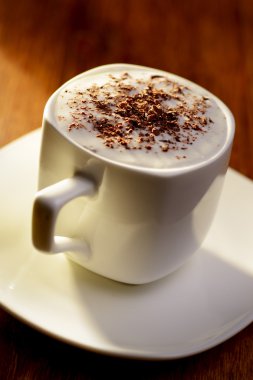 tatlı kahve kremalı ve çikolatalı gevreği ile