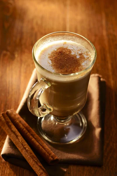 Mug of delicious hot chocolate — Stock Photo, Image