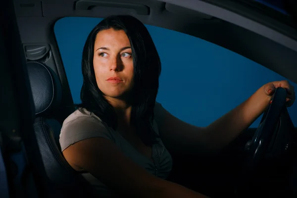 The girl behind the wheel — Stock Photo, Image