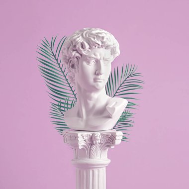 Beyaz Roma ya da Yunan tarzında süslü püslü bir kaideye, kare biçiminde pembe bir arka planda palmiye yapraklarıyla baskınlar.