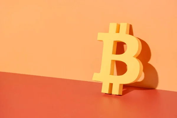 Bitcoin Symbool Een Heldere Achtergrond Als Een Concept Van Geld — Stockfoto