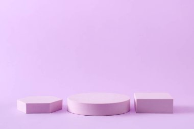 Ürün veya nesne sunumu için en az biçim modelleme podyumu şekil geometrisi.