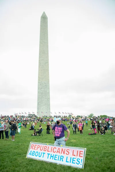  Protestocular, Roe v. Wade 'e açılan kürtaj haklarına destek için Washington, DC' deki 