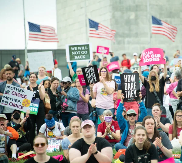  Protestocular, Roe v. Wade 'e açılan kürtaj haklarına destek için Washington, DC' deki 