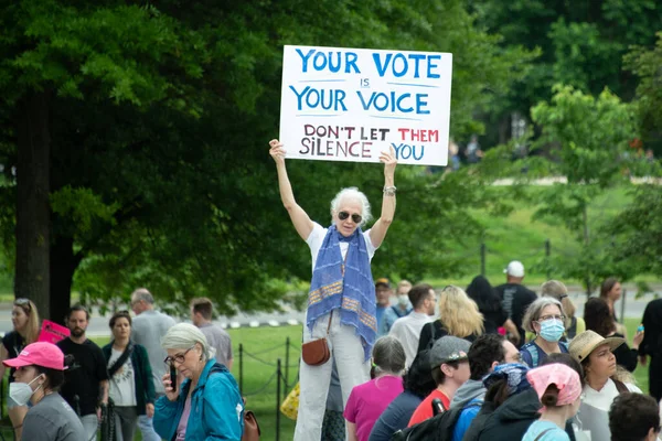  Protestocular, Roe v. Wade 'e açılan kürtaj haklarına destek için Washington, DC' deki 
