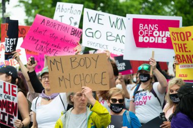 Protesters gather for the Bans Off Our Bodies march in support of abortion rights on May 14, 2022 in Washington DC as Roe v. Wade is poised to be overturned by the Supreme Court 