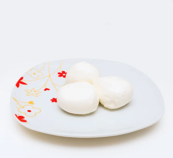 Mozzarella em uma chapa — Fotografia de Stock