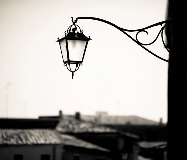 ブラック ホワイト ・ ヴェネツィアのランプ ・ — ストック写真