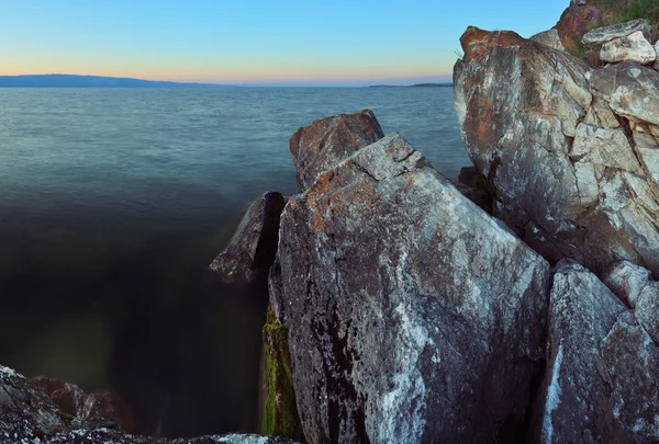 Rocky coast at Lake Baikal — Stock Photo, Image
