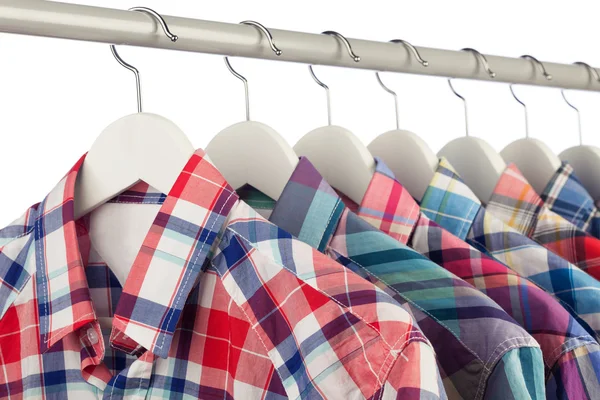 Skjortor på galgar — Stockfoto