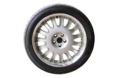 beyaz zemin üzerinde tek araba tekerleği