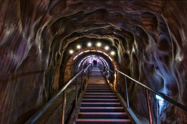 turda giriş merdivenlerde benim Romanya tuz