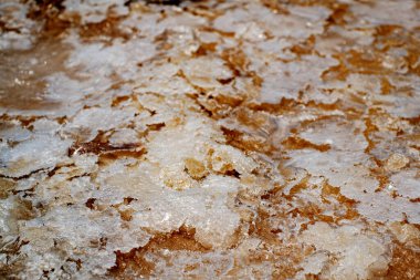 Kireç taşındaki tuz kristalleri, Mavi Göl, Camino Adası, Malta