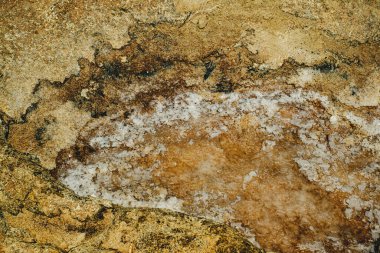 Kireç taşındaki tuz kristalleri, Mavi Göl, Camino Adası, Malta