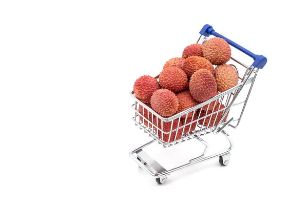 Carrinho Compras Carrinho Supermercado Cheio Frutas Lychee Isolado Fundo Branco — Fotografia de Stock