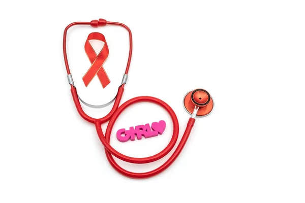 Kırmızı Steteskop Aids Farkındalığı Kırmızı Ipek Kurdele Sembolü Beyaz Arkaplanda — Stok fotoğraf