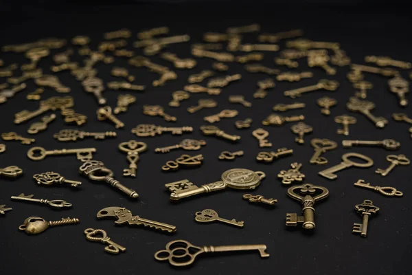 Bronze Keys Ornamental Keys Clocks Treasure Boxes Unique Shapes Design — Photo
