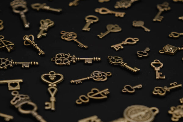 Bronze keys ornamental keys for clocks and treasure boxes with unique shapes and design