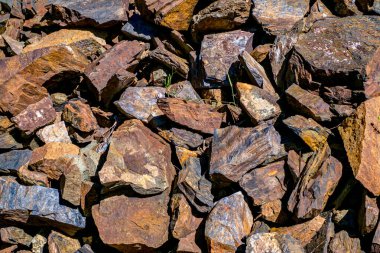 Kayalar, görünümü Kapat renkli mineral