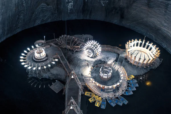 Lago Subterráneo Salt Mine Salina Turda Rumania Destino Turístico Popular —  Fotos de Stock