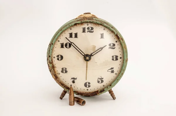 Vintage Table Clock Caliber Bullet Vintage Paper — Fotografia de Stock
