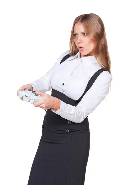 Atractiva mujer de negocios jugando un videojuego — Foto de Stock