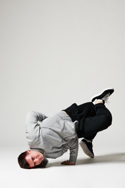 gri arka plan üzerinde serin komplike