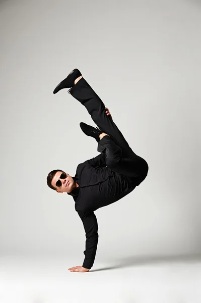 Dancer in formal wear standing in freeze — Stock Photo, Image