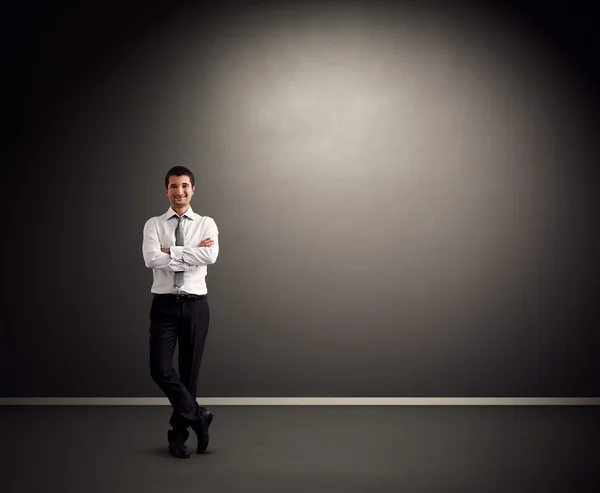 Smiley junger Geschäftsmann — Stockfoto