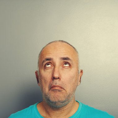 Komuta sizde ararken portresi