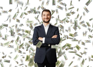 adam Dolardaki yağmur altında