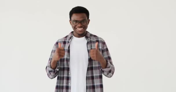 Man giving thumbs up gesture with both hands — Stock Video