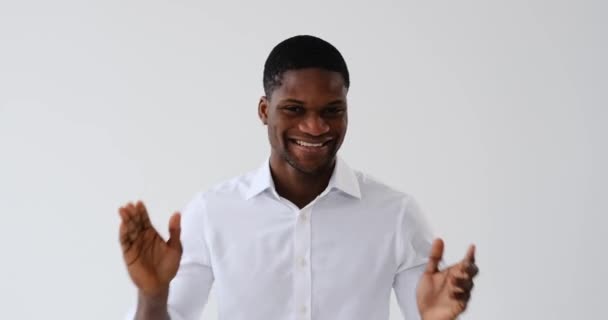 African American Businessman Applauding Smiling White Background — Vídeos de Stock