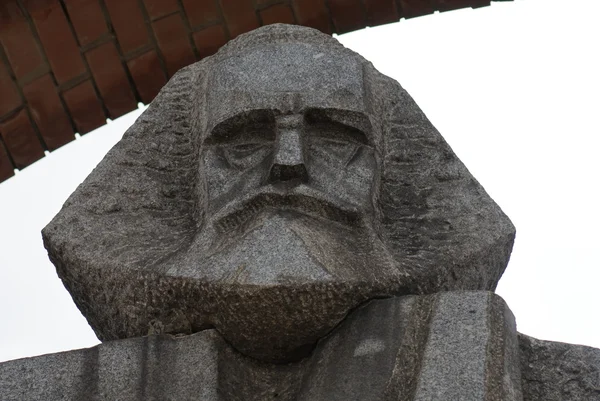 Marx - engels - kommunistiska monument - memento park - budapest — Stockfoto