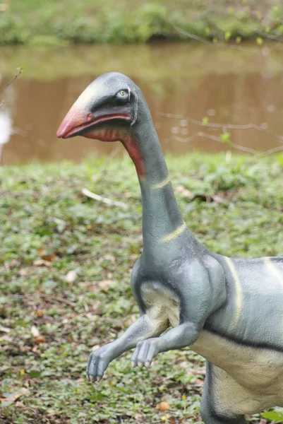 Um Ornithomimus Verde Dinossauro Extinto — Fotografia de Stock