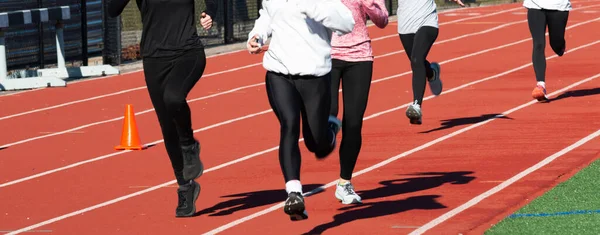 Group High School Girls Running Together Track Track Field Practice — Stockfoto