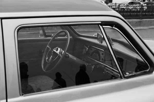 Fenêtre Latérale Détails Intérieurs Une Voiture Américaine Vintage Monochrome — Photo