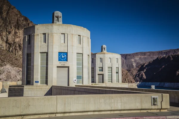 Torres de admissão da barragem de Hoover — Fotografia de Stock