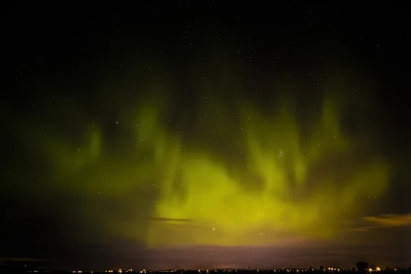 Luces boreales amplificadas por la erupción solar — Foto de Stock