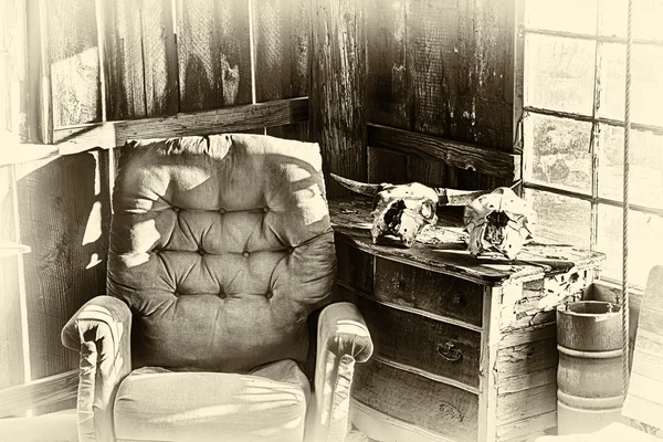 La vieja silla del abuelo —  Fotos de Stock