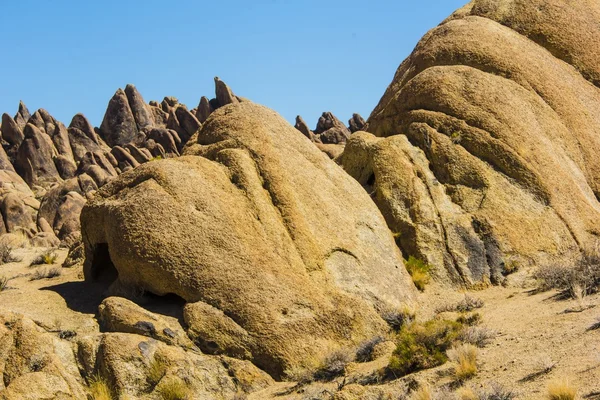 Robust landskap av alabama hills — Stockfoto