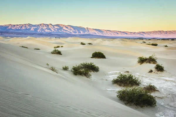 Death valley písečné duny — Stock fotografie